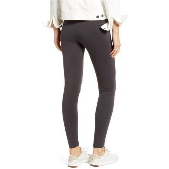 Lou & Grey Essential The Terry Legging - Picture 4 of 6